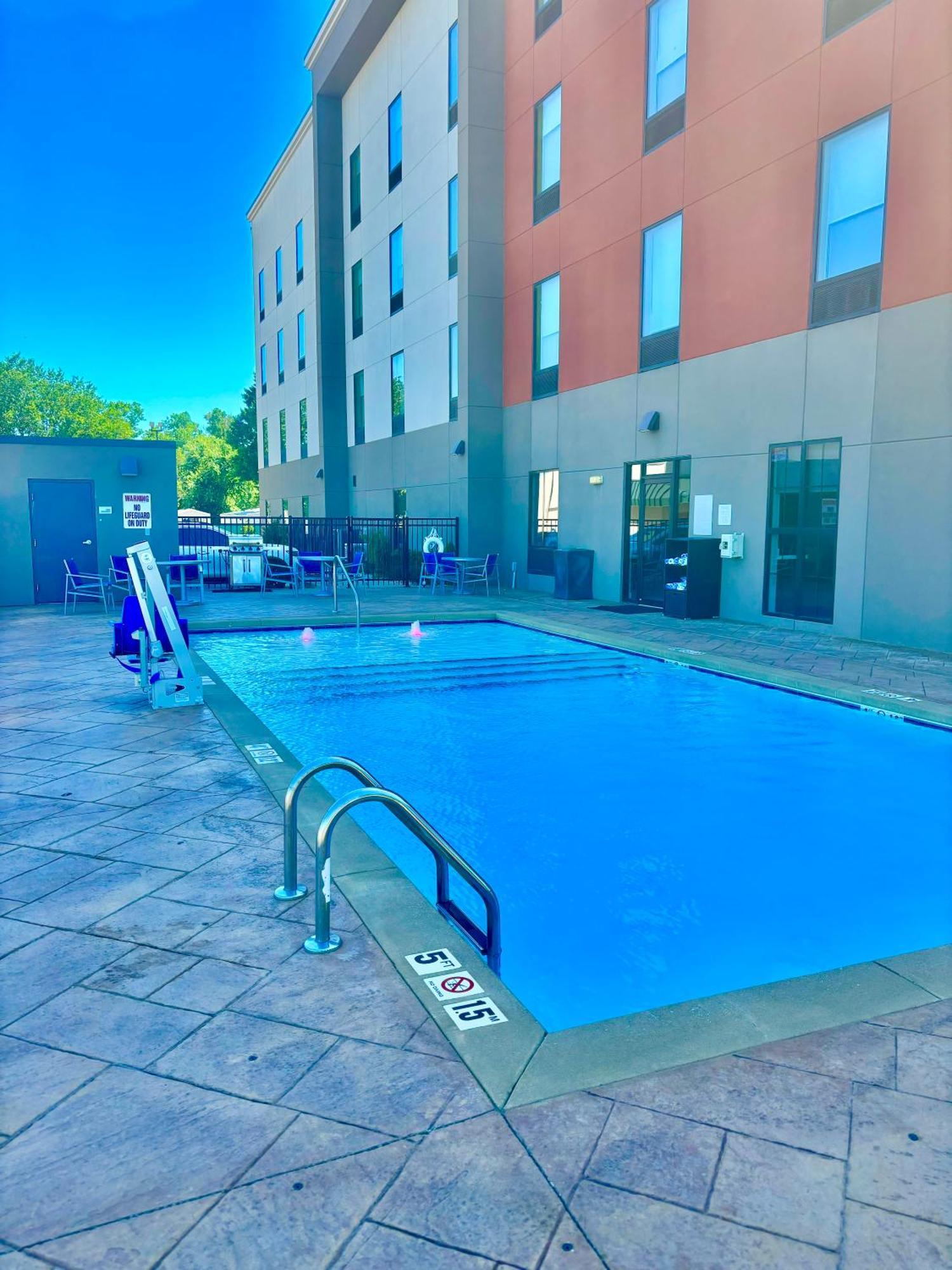 Holiday Inn Express & Suites Tulsa East - Catoosa By Ihg Kültér fotó